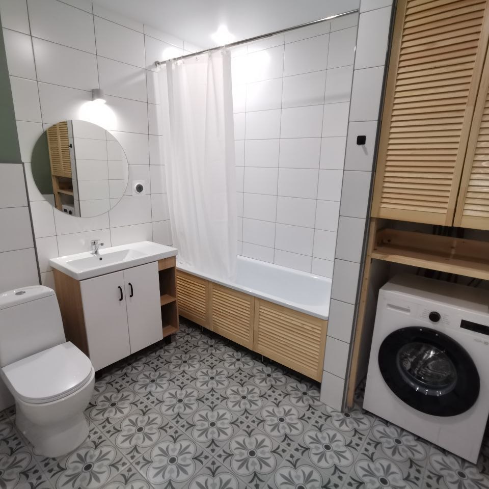 Manitas y reformas en Guardamar del Segura Baño con la bañera despues de la reforma
